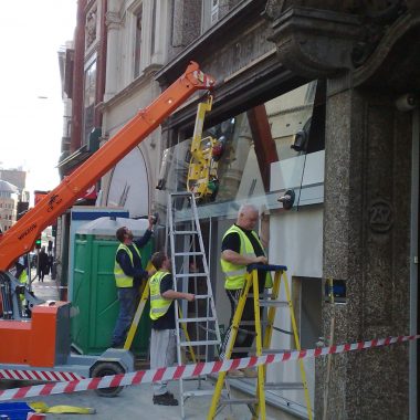 
												Settore:Glas Manupilatie												